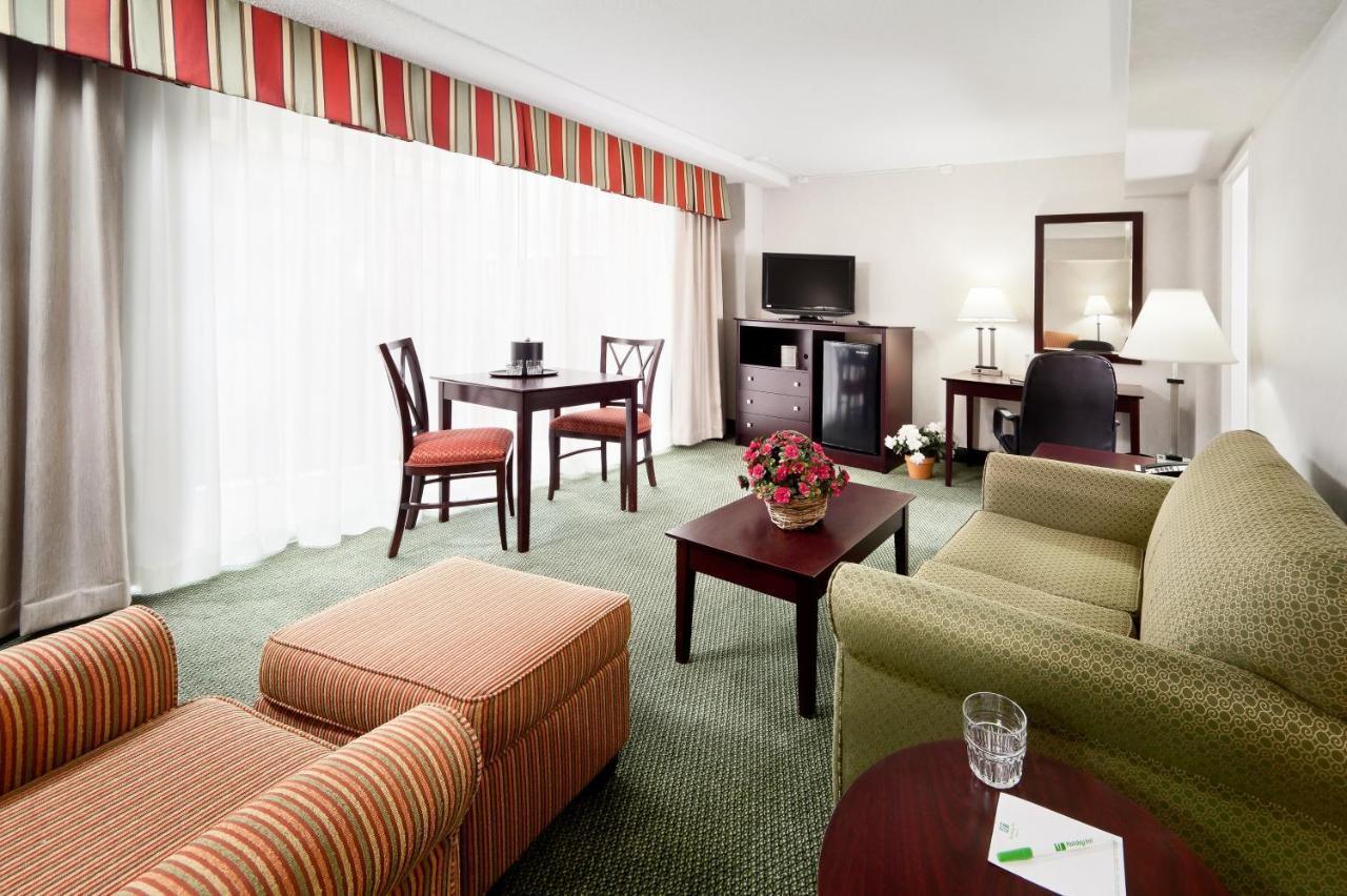 Holiday Inn Rosslyn At Key Bridge Arlington Exterior photo